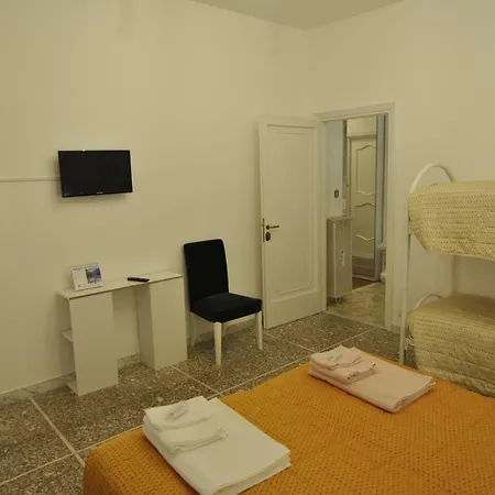 Tourist House 2 *